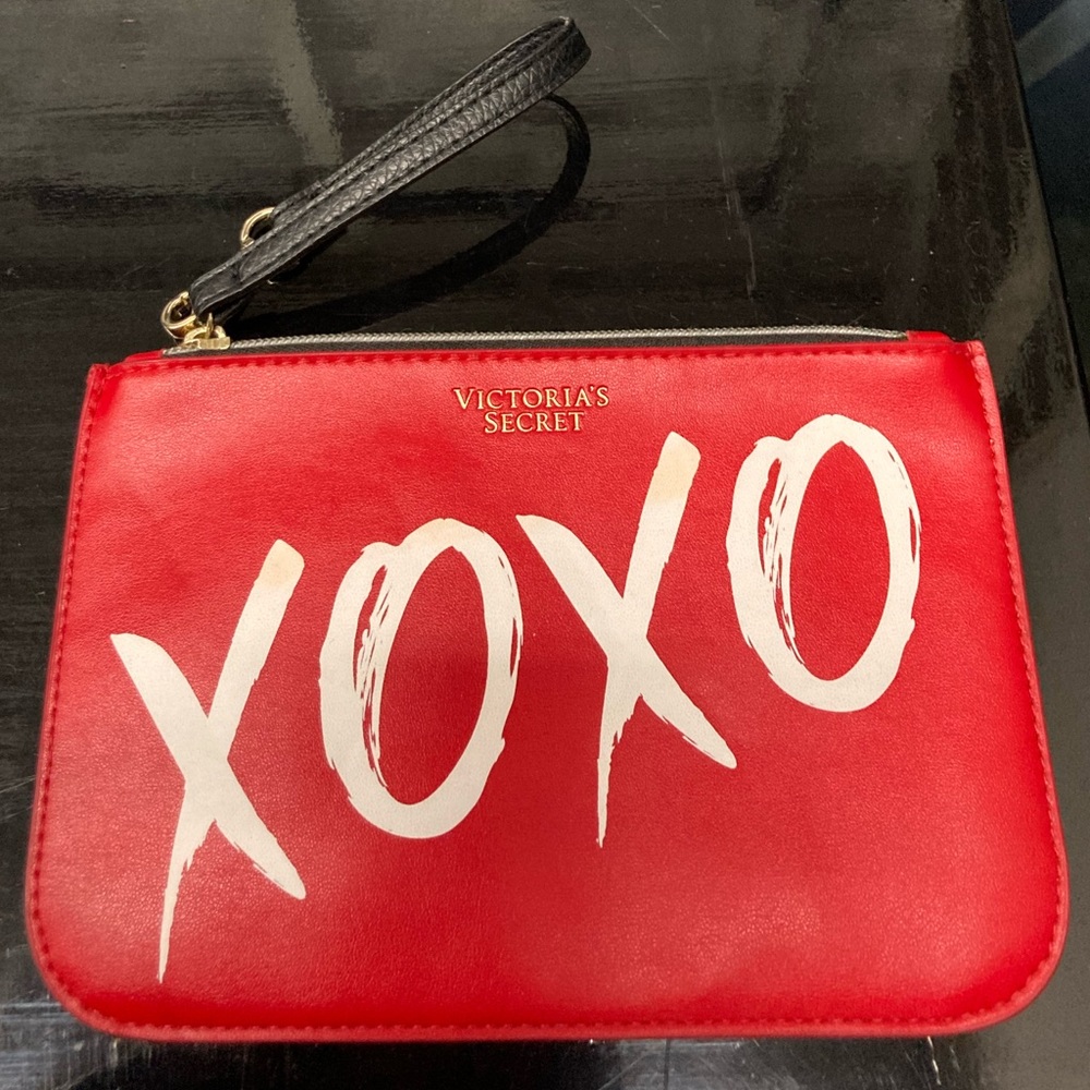 Victoria’s Secret XOXO wristlet/pouch
